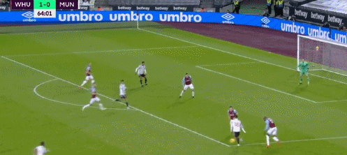  西汉姆联凭借定位球战术力克水晶宫全取三分  